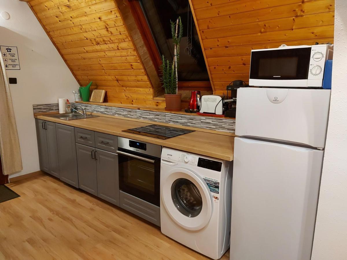 Attila-Apartman Budaoers Extérieur photo